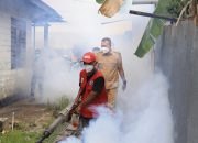 Tanggapi Laporan Warga, Wabup Muzamil Turun Langsung Lakukan Fogging DBD