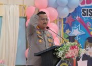 Kapolres Meranti di dampingi Ketua Cabang Hadiri Pelepasan Murid TK Kemala Bhayangkari 09