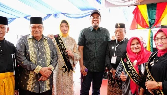 Hadiri Silaturahmi Alumni Pelajar Rengat Indragiri (APRI), Bupati Ade Ajak Bersama Majukan Kabupaten Indragiri Hulu