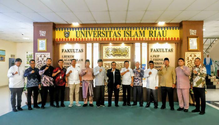 Meranti Bertransformasi: Bupati Asmar Gandeng UIR Bersinergi Dorong Inovasi dan Pengelolaan SDA