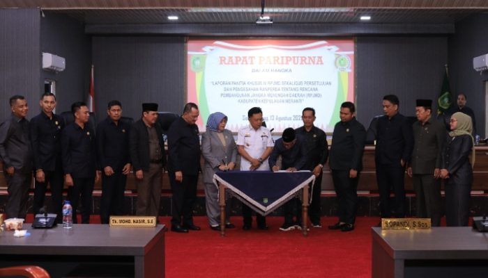 DPRD Kepulauan Meranti Gelar Paripurna Sahkan Ranperda RPJMD 2025–2029