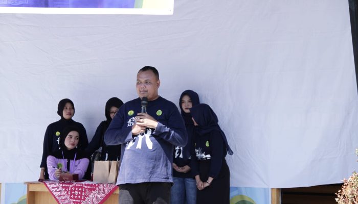 Pemberian Materi PPKS dan Sosialisasi Lembaga Bantuan Hukum oleh Dr. (c). Bambang Sasmita Adi Putra di PKKMB UNISI 2025